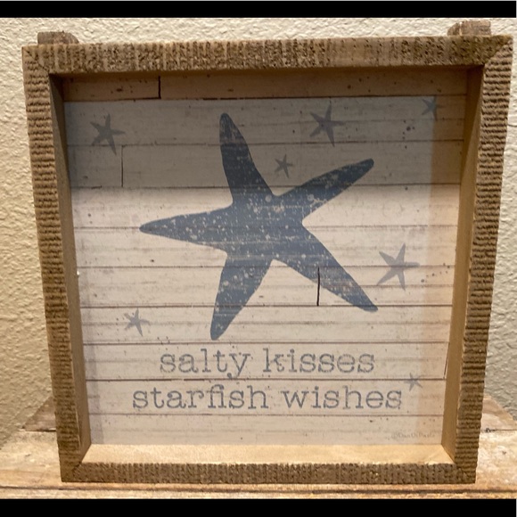 Salty Kisses Starfish Wishes Decor Wall Sign, Wood Starfish Sign, Beach Decor - Picture 3 of 11